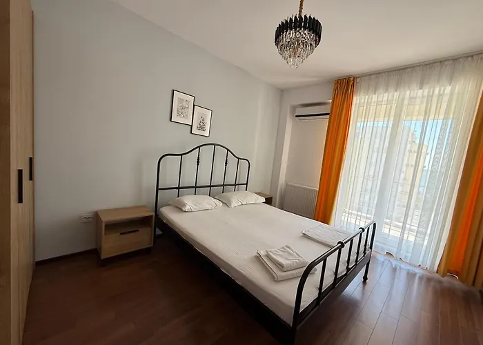 Summerland Apartments