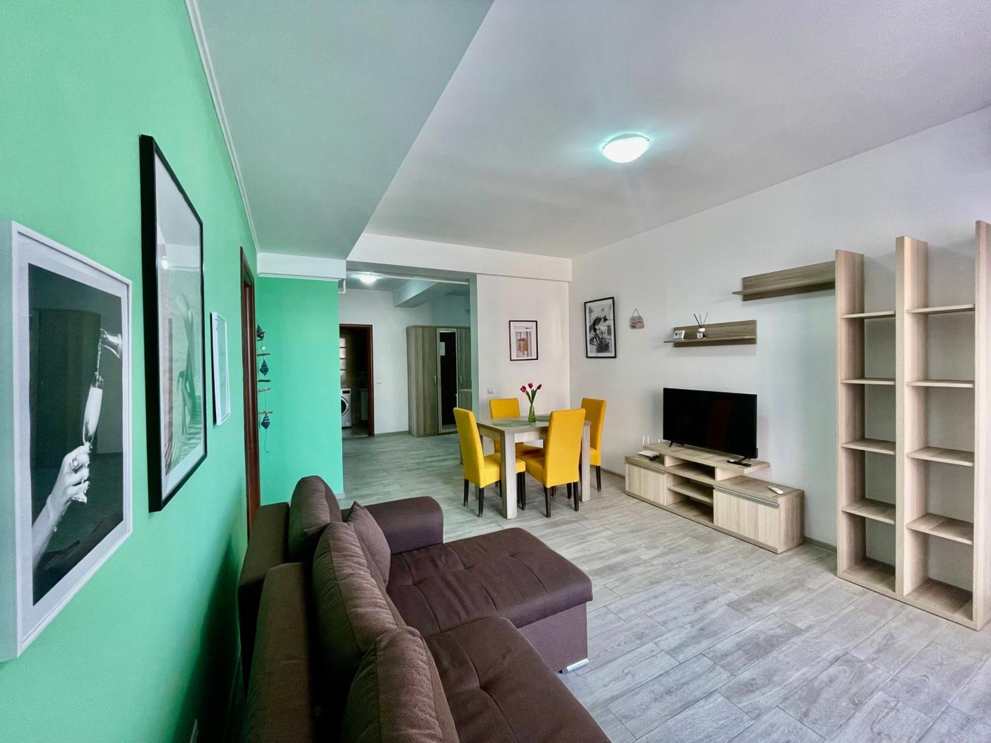 Summerland And Alezzi Apartament Mamaia