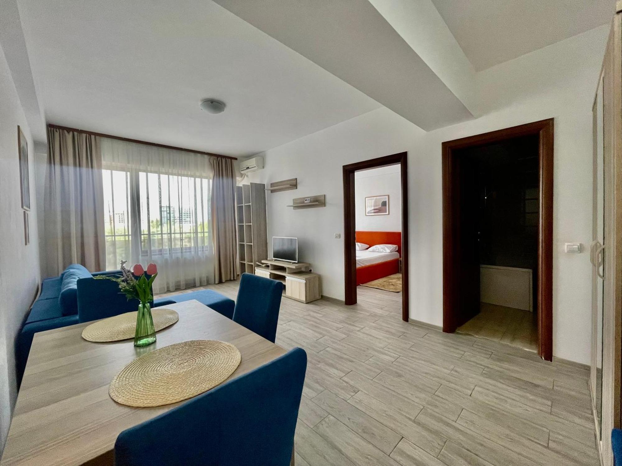 Apartament Summerland And Alezzi *