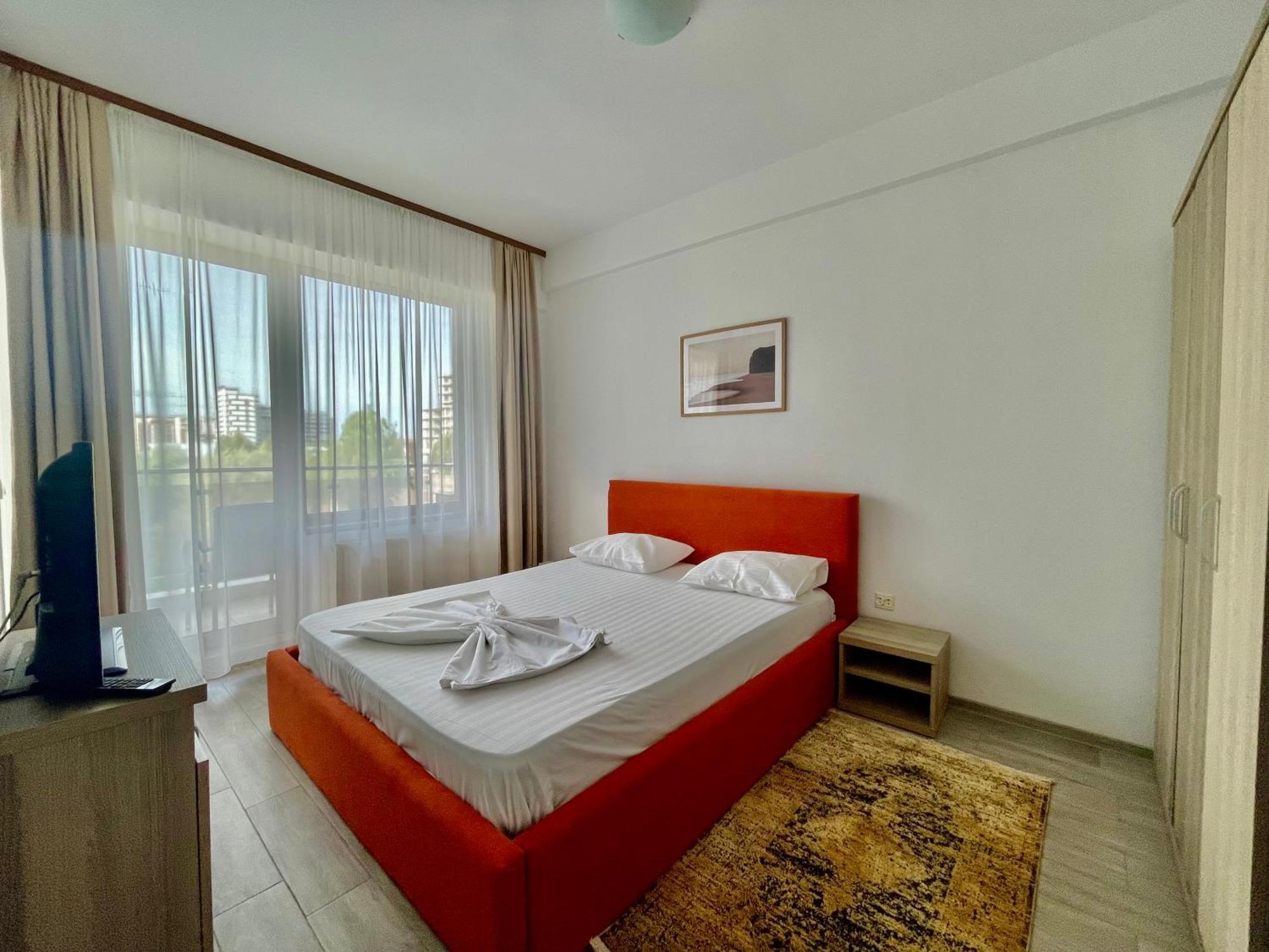 Apartament Summerland And Alezzi *